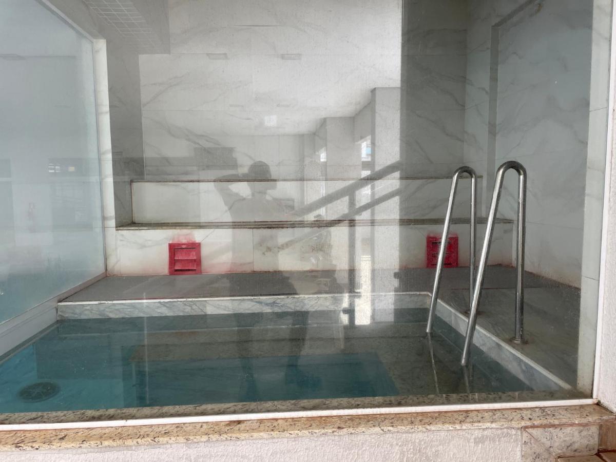 Everest Flat Service Caldas Novas Exterior photo